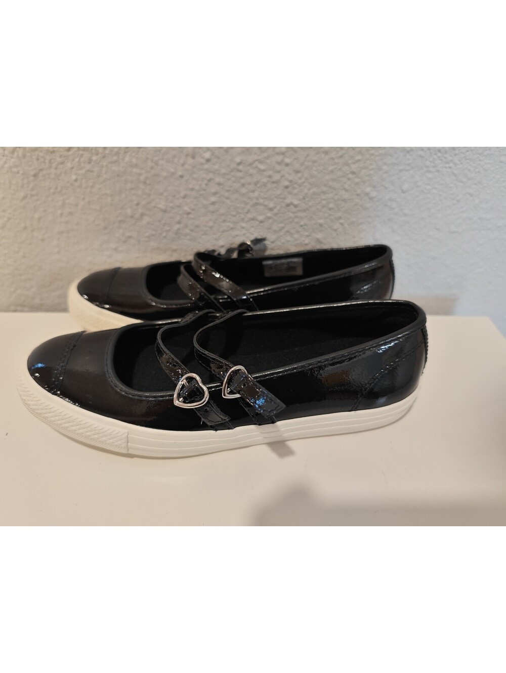 Converse Women's Black Patent Leather Mary Jane Flats Size 5